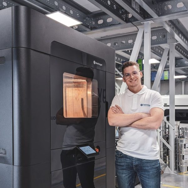 CEO in Industrieel 3D print workshop